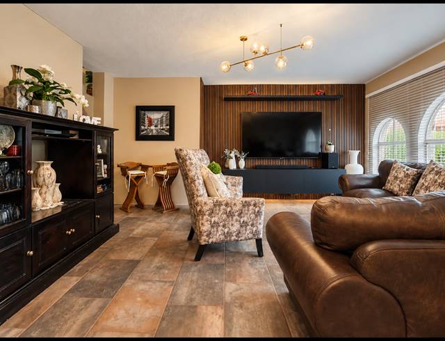 3 BEDROOM TOWNHOUSE FOR SALE IN THREE RIVERS